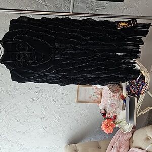 NWT. Artisan by Robin Barre black and silver shawl/wrap. OS.